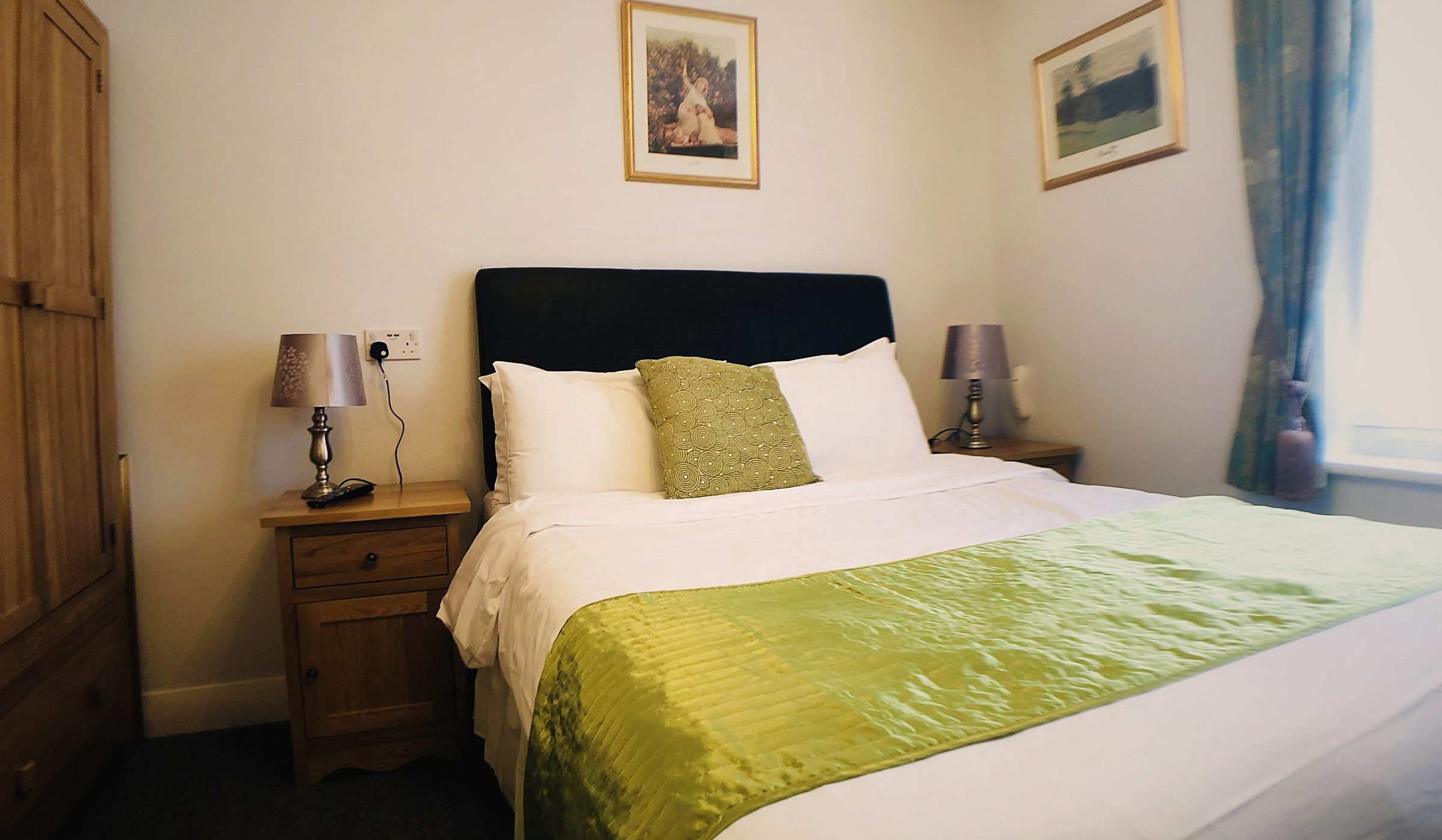 Double room with sage bed runner